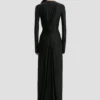 Abito con cut-out in nero