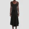 Abito in pizzo nero