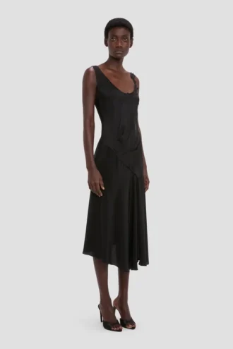 Abito in pizzo nero