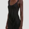 Abito in pizzo nero