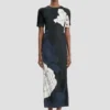 Abito midi con orlo asimmetrico e stampa floreale blu navy scuro Abito midi con orlo asimmetrico e stampa floreale blu navy scuro