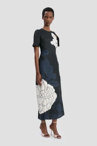 Abito midi con orlo asimmetrico e stampa floreale blu navy scuro