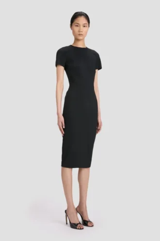 Abito t-shirt aderente in nero