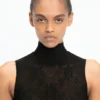 Body a collo alto in nero Body a collo alto in nero
