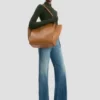 Borsa tote The Victoria in pelle marrone chiaro Borsa tote The Victoria in pelle marrone chiaro