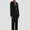 Giacca sartoriale con cintura in nero Giacca sartoriale con cintura in nero