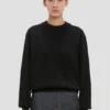 Maglione dalla vestibilità comoda in nero Maglione dalla vestibilità comoda in nero