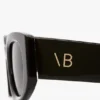 Occhiali da sole con dettaglio monogramma in nero Occhiali da sole con dettaglio monogramma in nero