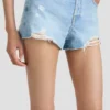 Pantaloncini effetto consumato in lavaggio azzurro Pantaloncini effetto consumato in lavaggio azzurro