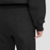 Pantaloni jogger con logo ricamato in nero Pantaloni jogger con logo ricamato in nero