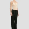 Pantaloni sartoriali a gamba dritta in nero Pantaloni sartoriali a gamba dritta in nero