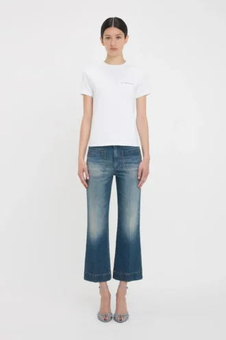 T-shirt aderente con logo rimpicciolito in bianco