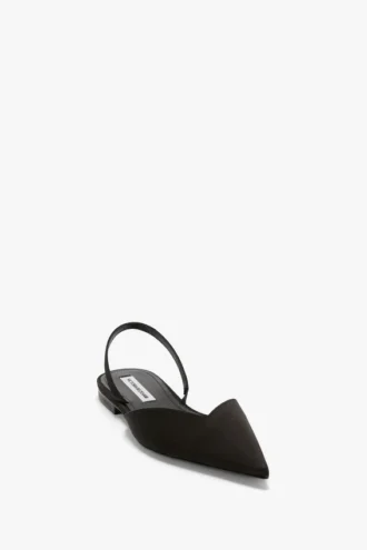 the victoria angle con cinturino posteriore in raso nero 2 330x495 - The Victoria Angle con cinturino posteriore in raso nero