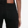 The Victoria Jeans in nero lavato The Victoria Jeans in nero lavato