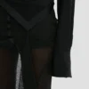 Top con scollo a V in nero Top con scollo a V in nero